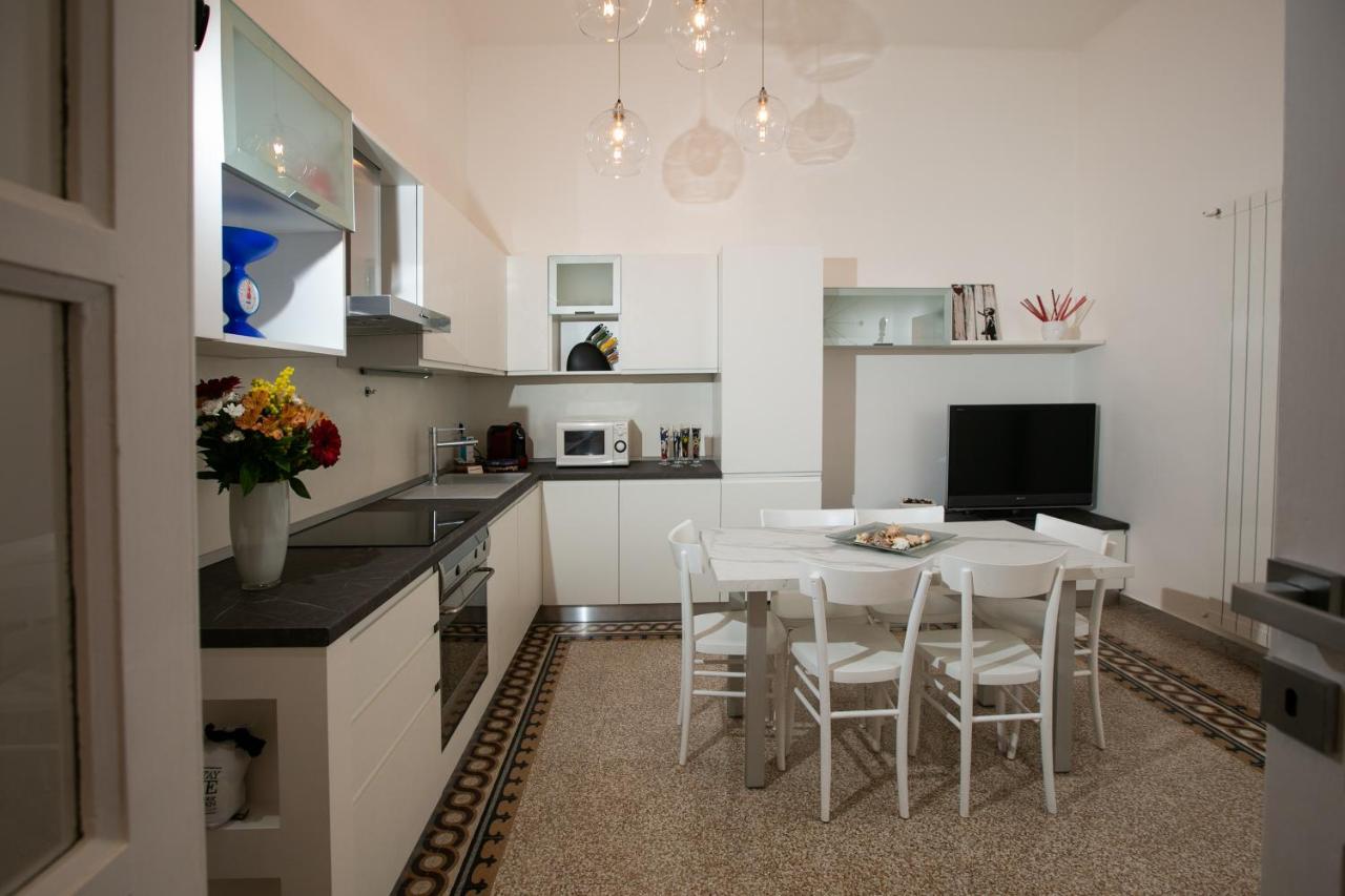 Abate Luxury Interno 3 Apartment Бари Екстериор снимка